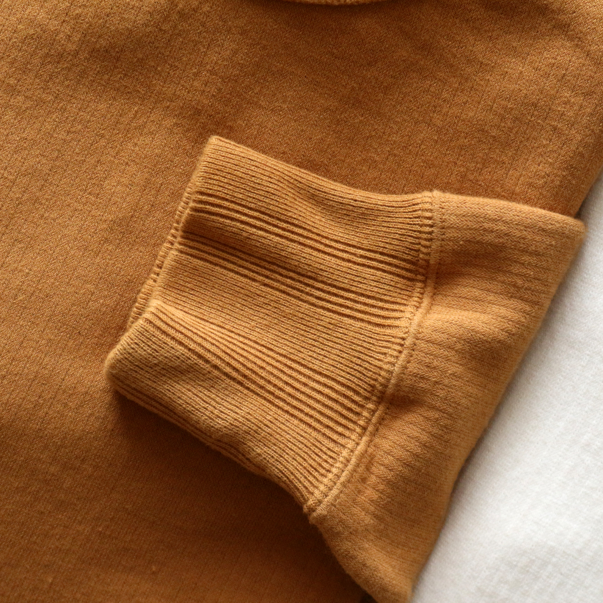 LRC1064 - HUNGARIAN ARMY Q/S CREWNECK